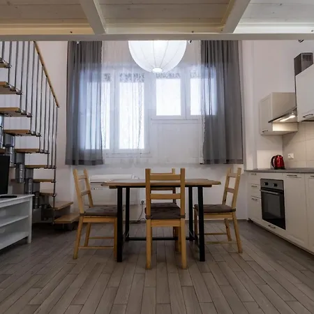 Fiera Front Loft By Wonderful Italy Apartman